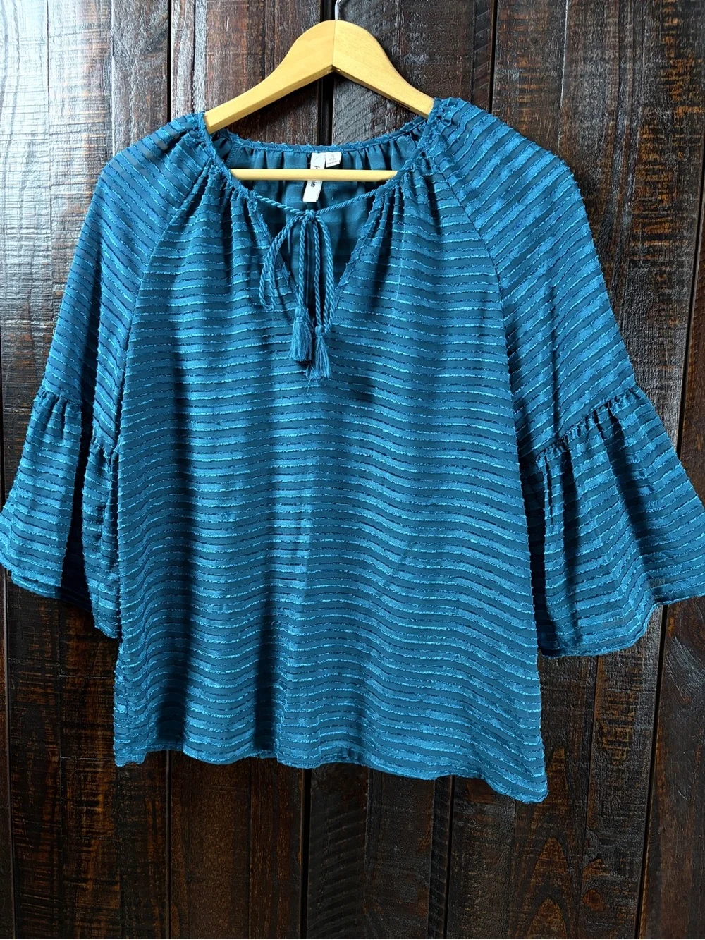 Kensie Teal Striped Tassel Tie Bell Sleeve Top Small